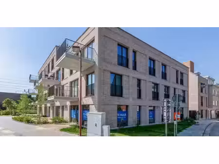 bien commercial à louer à deinze pour € 1.500