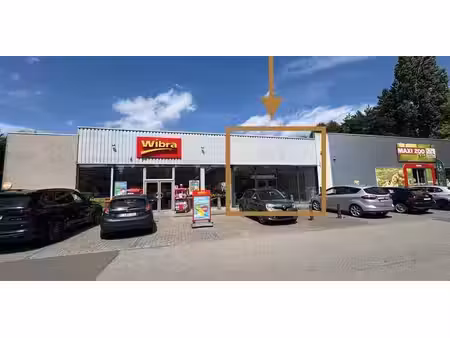 bien commercial à louer à genk pour € 3.333