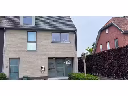 bâtiment commercial à louer à hasselt pour € 1.250