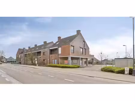 bien commercial à louer à heusden pour € 6.000