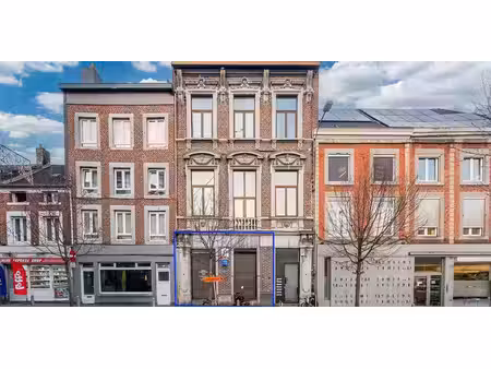 sous option - bien commercial à louer à liège