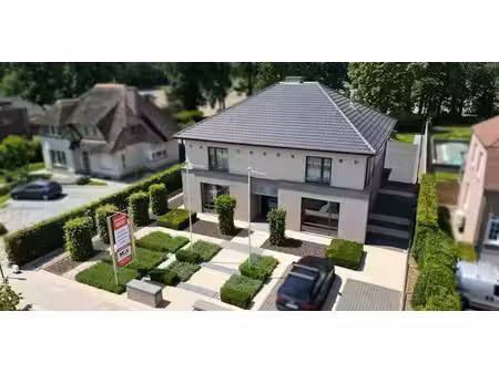 sous option - bâtiment commercial à vendre à gruitrode avec 4 chambres à coucher
