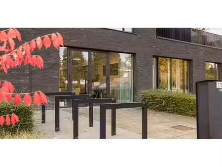 bâtiment commercial à vendre à tongerlo pour € 1.240.000