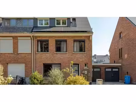 sous option - maison à vendre à ekeren avec 5 chambres à coucher