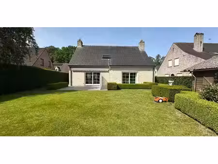maison à louer à oostkamp pour € 1.200 avec 4 chambres à coucher