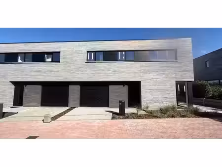 maison à louer à ottergem pour € 1.350 avec 3 chambres à coucher