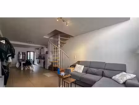 maison à louer à tournai pour € 795 avec 2 chambres à coucher