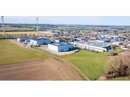 bâtiment d’entreprise à louer à assesse pour € 7.900