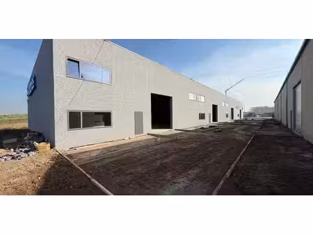 bâtiment d’entreprise à louer à evergem pour € 6.390
