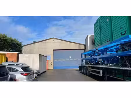 bâtiment d’entreprise à louer à hooglede pour € 7.360