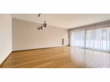 sous option - appartement à louer à kraainem avec 2 chambres à coucher