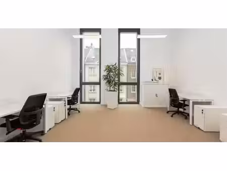 bureau à louer à berchem pour € 1.759
