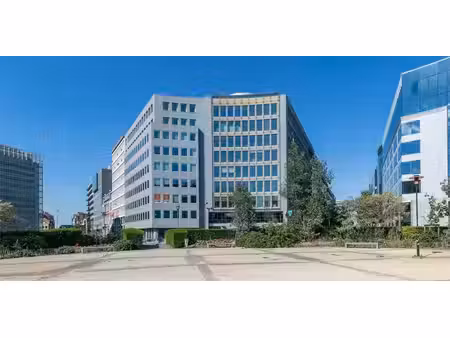 bureau à louer à etterbeek pour € 1.709