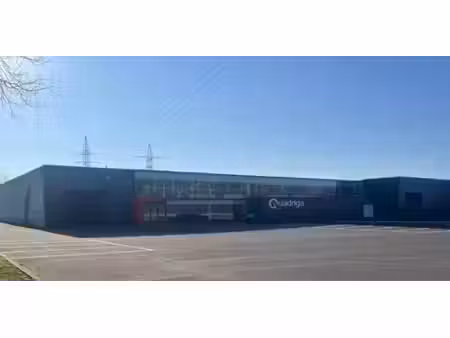 entrepôt à louer à zwijndrecht pour € 41.703