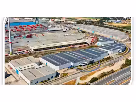 entrepôt à louer à lillo pour € 7.000