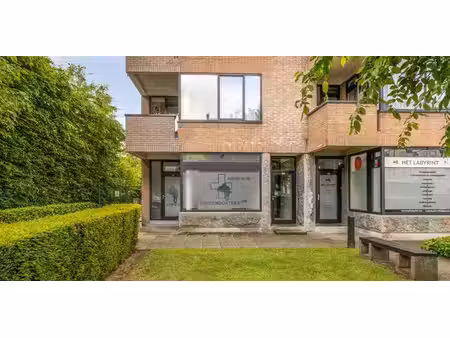 bien commercial à louer à sint-kruis pour € 850