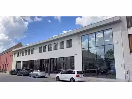 bien commercial à louer à gent pour € 6.000
