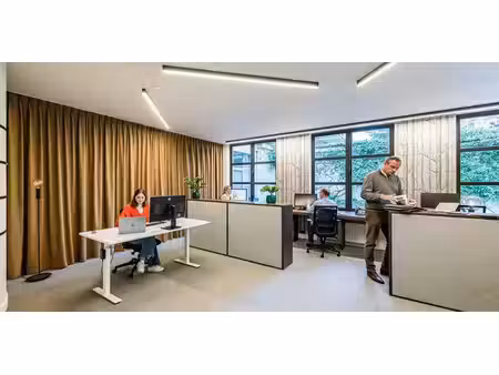 bureau à louer à gent pour € 1.350
