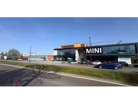 bien commercial à louer à sint-denijs-westrem pour € 26.102