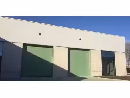 bâtiment commercial à louer à hasselt pour € 1.662