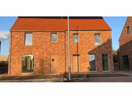 maison à louer à paal pour € 1.590 avec 5 chambres à coucher