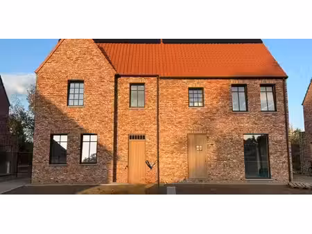 maison à louer à paal pour € 1.650 avec 5 chambres à coucher