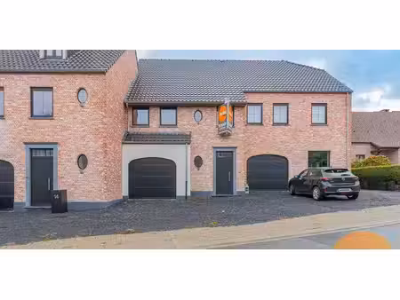 maison à vendre à steenhuize-wijnhuize pour € 489.000 avec 3 chambres à coucher