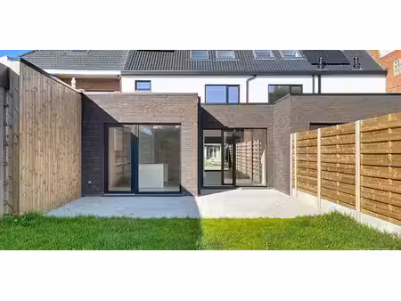 maison à vendre à kermt pour € 489.000 avec 4 chambres à coucher