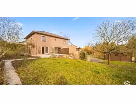 grande villa à vendre dans un emplacement de choix à herent