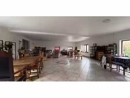 appartement à louer à méan pour € 850 avec 3 chambres à coucher