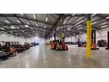 bâtiment d’entreprise à louer à wilrijk pour € 16.943