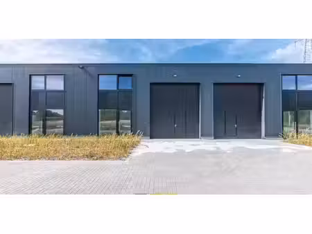 bâtiment d’entreprise à louer à lanklaar pour € 1.625