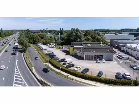 bâtiment d’entreprise à louer à drongen pour € 11.500