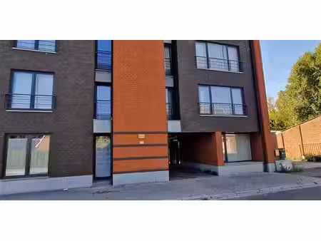 appartement à louer à saint-ghislain pour € 900 avec 1 chambre à coucher