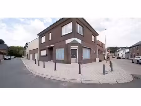 studio à louer à vroenhoven pour € 850 avec 1 chambre à coucher