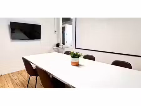 bureau à louer à drogenbos pour € 898