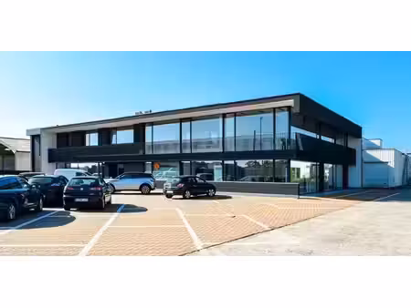 kantoren en magazijnen new westral business center
