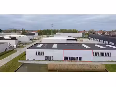 entrepôt à louer à lendelede pour € 1.600