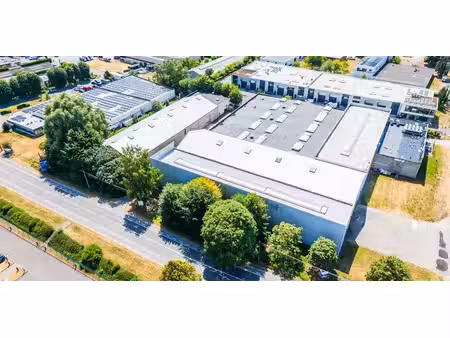 entrepôt à louer à wavre pour € 34.900