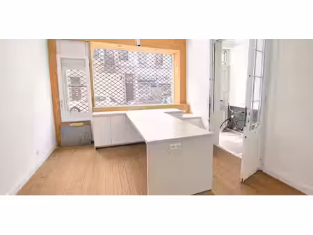 bien commercial à louer à bruxelles pour € 1.650