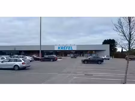 bien commercial à louer à sint-amandsberg pour € 33.000