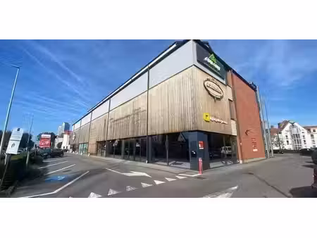 bien commercial à louer à sint-denijs-westrem pour € 11.917