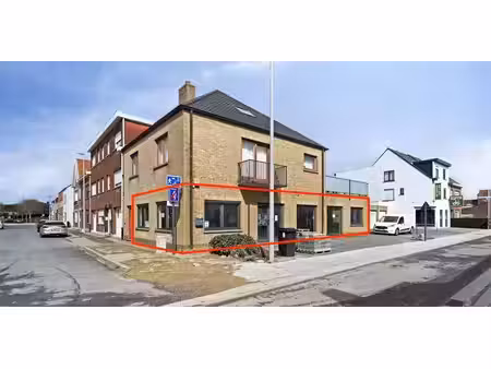 bien commercial à louer à harelbeke pour € 895