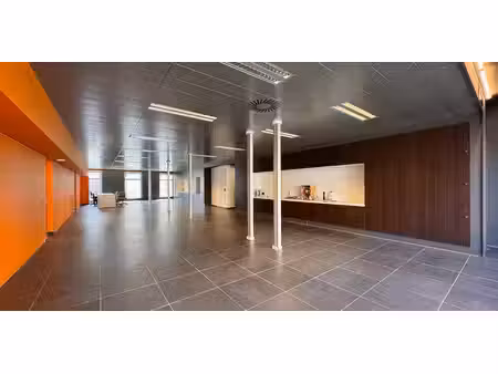 bureau à louer à ieper pour € 1.800