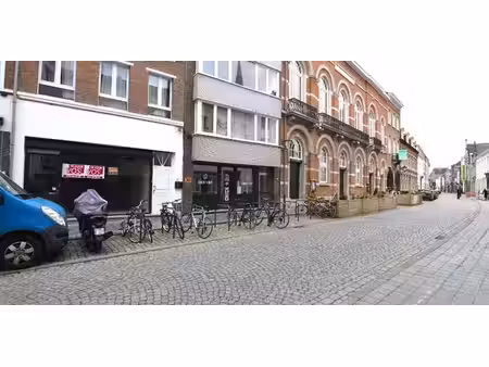 bien commercial à louer à mechelen pour € 900