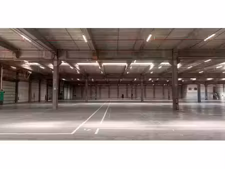 entrepôt à louer à sint-niklaas pour € 21.571
