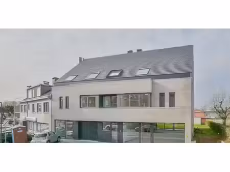 bien commercial à louer à wezembeek-oppem pour € 1.800