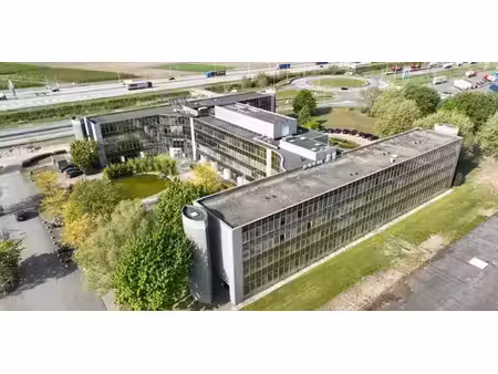 bureau à louer à zwijndrecht pour € 5.344