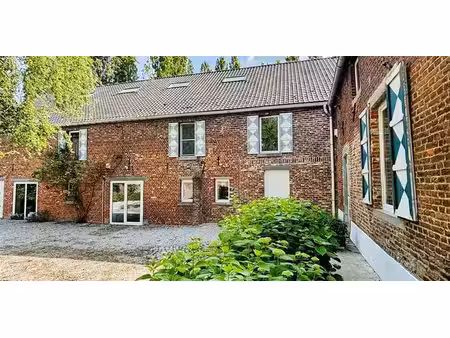 maison à louer à chaussée-notre-dame-louvignies pour € 1.650 avec 3 chambres à coucher
