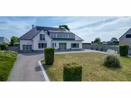 villa à vendre à walsbets pour € 750.000 avec 7 chambres à coucher